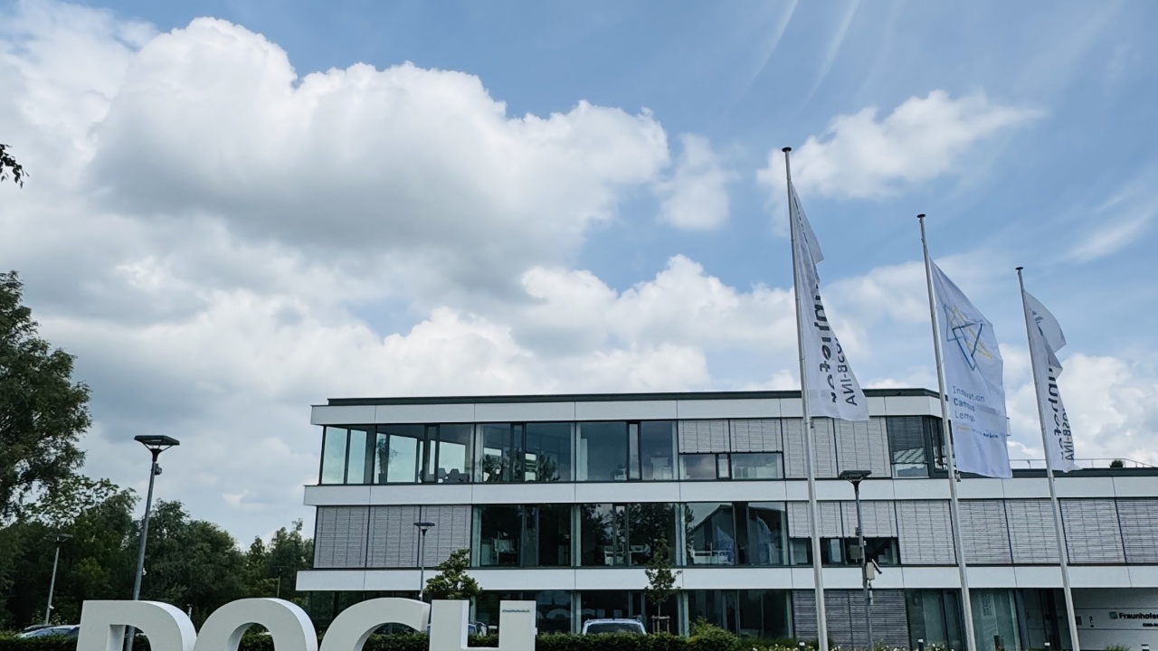 Flaggen auf dem Innovation Campus Lemgo