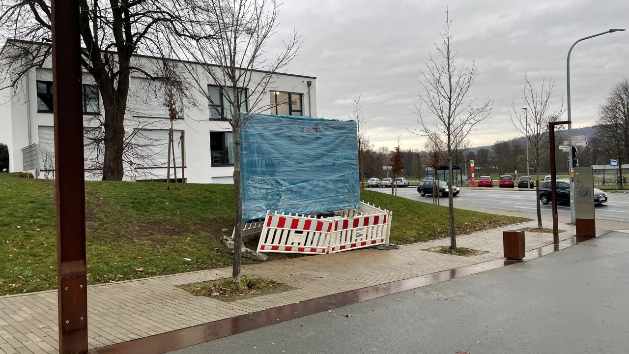 LED-Display am Bürgermeister-Wilmbusse-Platz