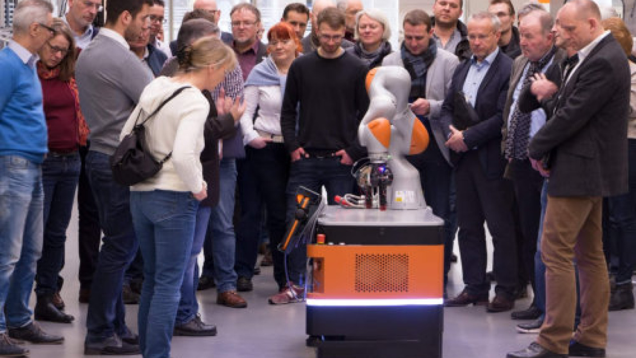 Virtuelle Lab Tour durch die SmartFactoryOWL
